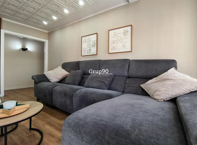 PISO DE 111 M2 TOTALMENTE REFORMADO CON 2 BALCONES JUNTO AL PASSEIG DE RONDA — 15