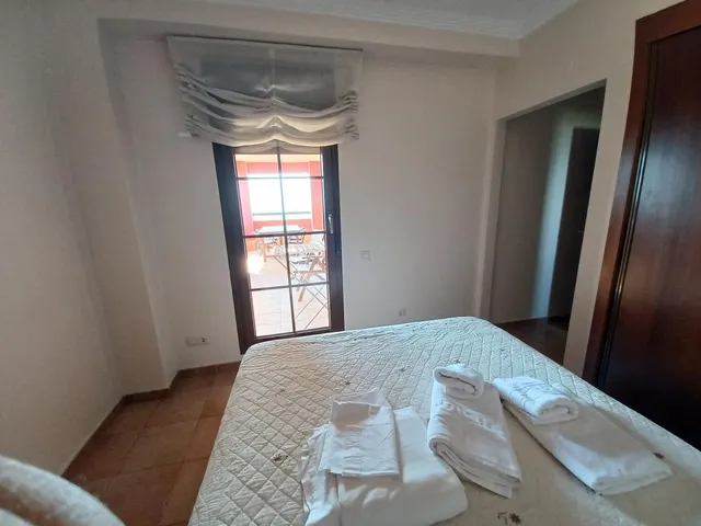APARTAMENTO EN URBANIZACIÓN PALMERAS CON VISTAS AL MAR — 26