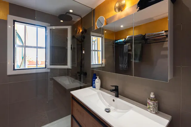 Exclusivo Ático reformado con amplia terraza en el Corazón de Sitges — 38