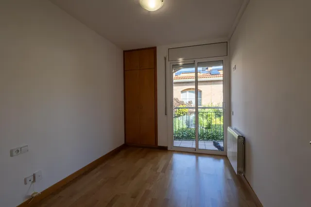 EN EXCLUSIVA CASA ADOSADA CON TERRAZAS Y MUCHO ESPACIO EN SANTA SUSANNA — 15