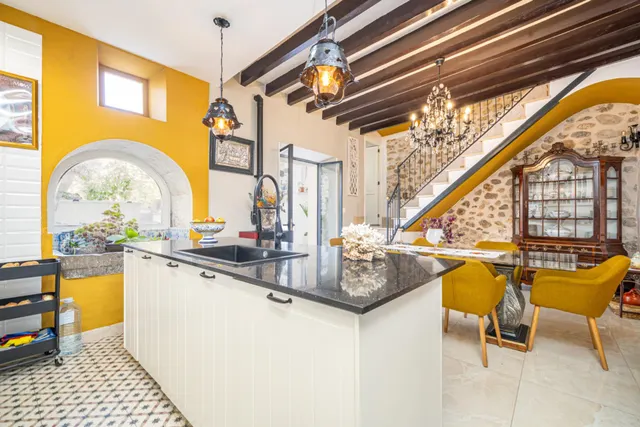 Casa de pueblo reformada con jardín en Campanet — 11