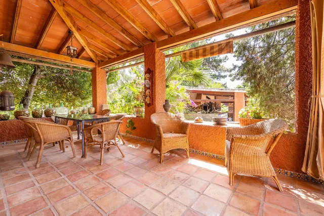 CHALET EN LOS DOLORES — 25