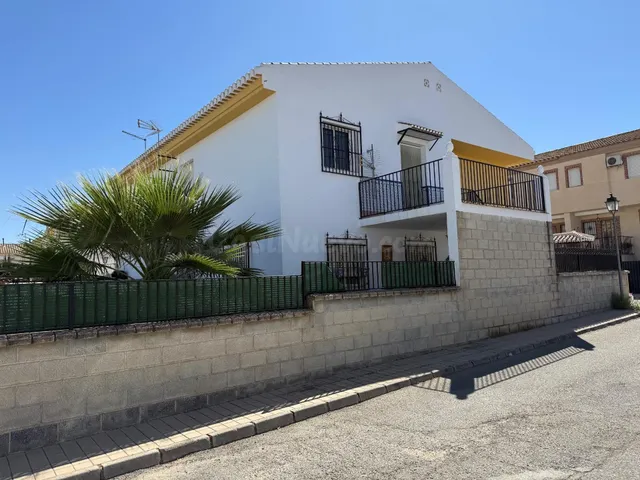Casa 4 habitaciones 166m² en venta - Vega de granada zona no - foto 3