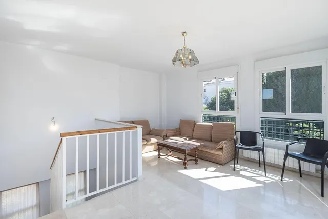 EXCLUSIVO CHALET INDIVIDUAL EN HUÉTOR VEGA — 35