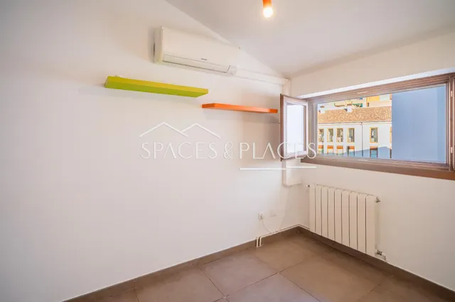 Piso de 2 dormitorios con piscina y garaje junto — 17