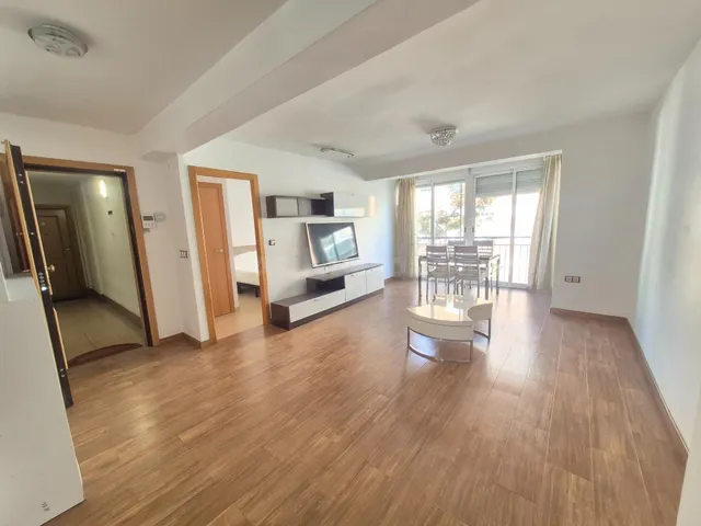 4 habitaciones Y 2 BAÑOS CON ASCENSOR