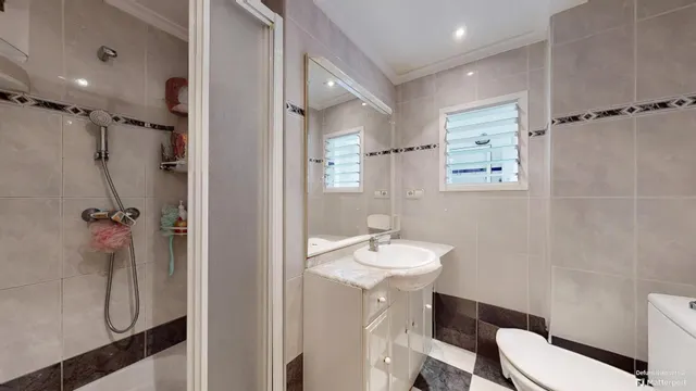 PISO REFORMADO EN EL MOLI, TORRENT. — 26