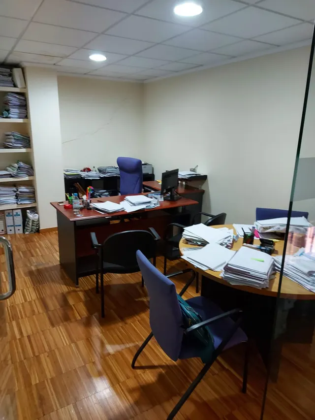 SE VENDE O ALQUILA LOCAL DE OFICINAS Y DESPACHOS EN BENIAJAN — 9