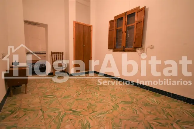 Casa de 2 alturas con TERRAZA cerca del Ayuntamiento — 36