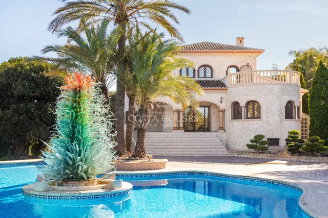 EN VENTA CONJUNTO PRIVADO DE 5 VILLAS DE LUJO CON VISTAS AL  - foto 4