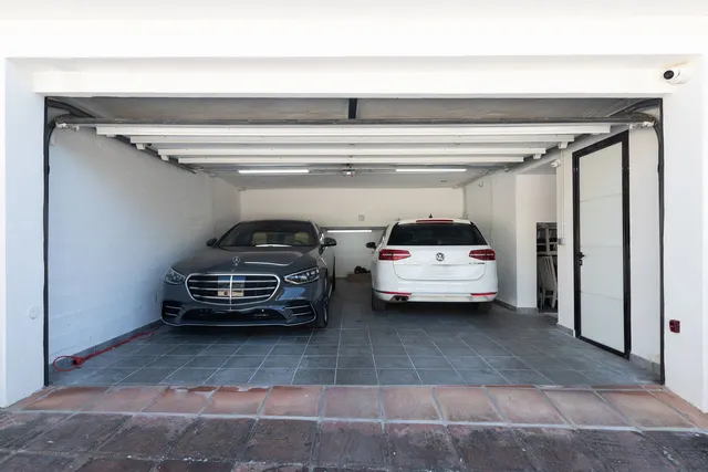 Chalet 3 habitaciones 384m² en venta - Marbella — 47