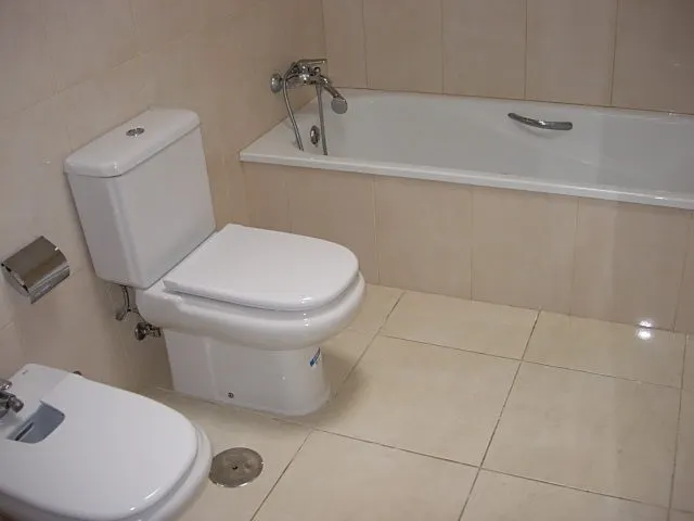 Duplex de 3 habitaciones y 2 baños  con salarium de 100m2 mas garaje y trastero — 8