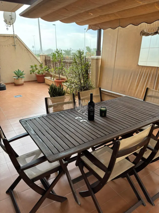 Piso con Amplia Terraza en Planta en Zona Campo de Futbol! — 2
