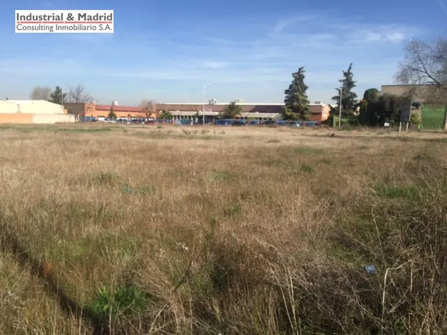 PARCELA INDUSTRIAL EN VENTA EN ARGANDA DEL REY - foto 4