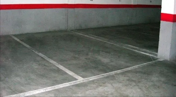 PISO CON PARKING EN ALQUILER, ZONA GRAN VÍA — 18