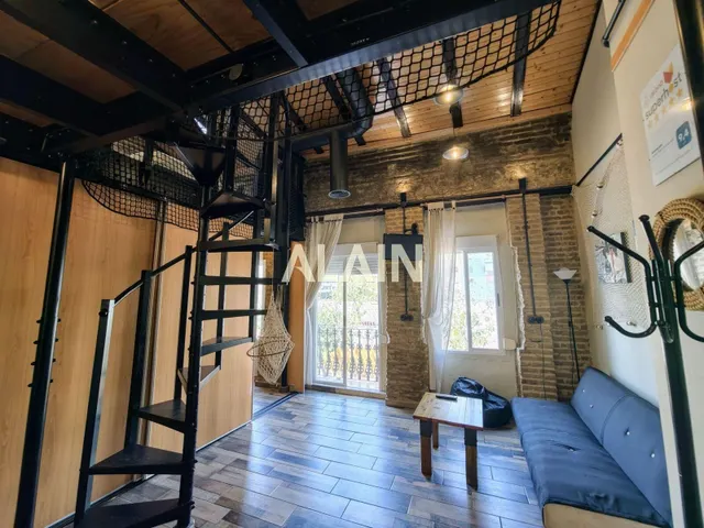 Casa en venta en playa de la malvarrosa de Valencia. — 18