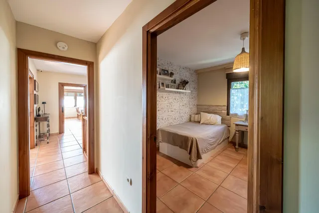 Chalet unifamiliar independiente de 320 m2 parcela de 992 con piscina y certificación A — 26