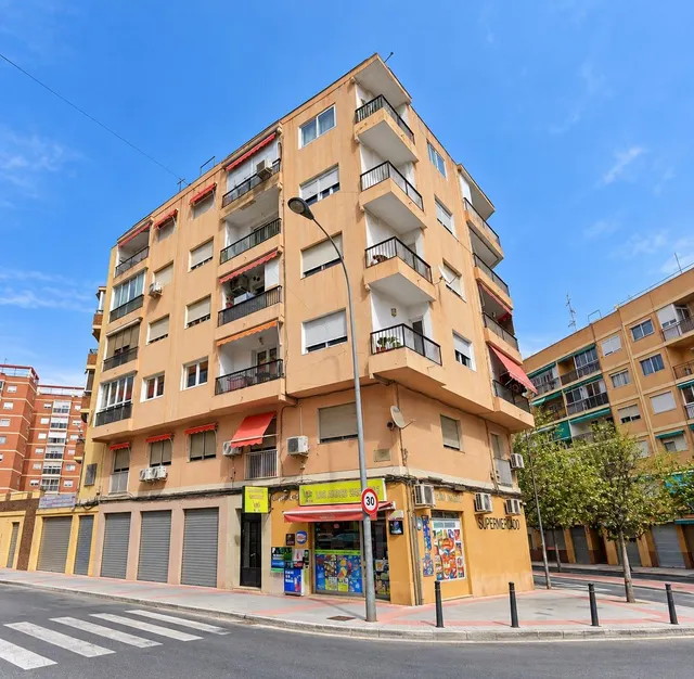 Piso 6 habitaciones 105m² en venta - Alipark
