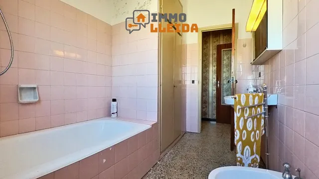 OPORTUNIDAD Casa con mucho terreno y varios garajes — 20