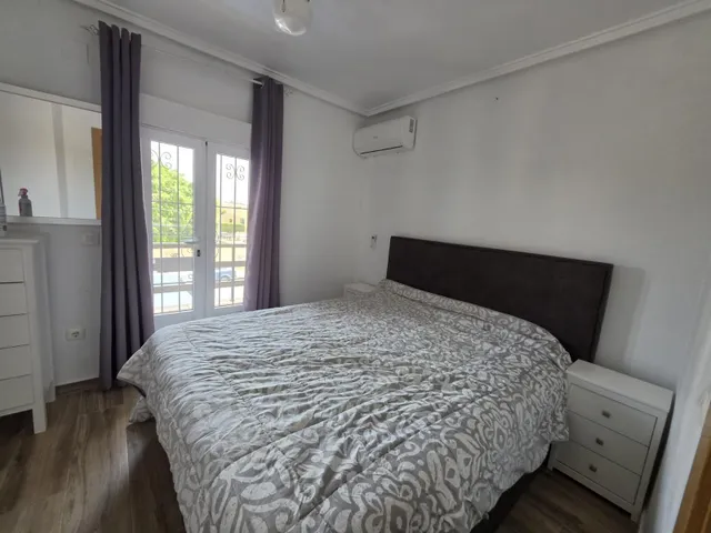 ADOSADO DE 2 habitaciones CON TERRAZA Y PISCINA COMUNITARIA — 11