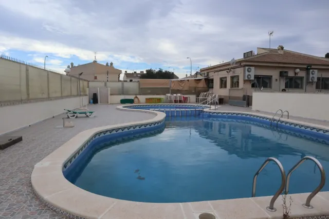 ESPECTACULAR COMPLEJO DE HOSTELERÍA EN PLENO FUNCIONAMIENTO — 34