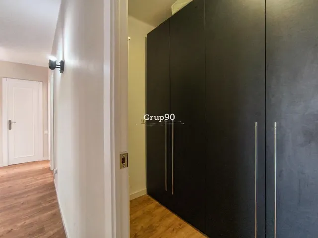 PISO DE 111 M2 TOTALMENTE REFORMADO CON 2 BALCONES JUNTO AL PASSEIG DE RONDA — 37