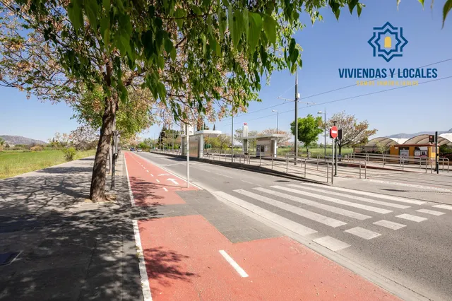 ¡Gran oportunidad en Maracena, Granada! Parcela con parte urbana y parte rústica. — 11