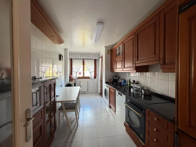 Amplio piso en alquiler en el corazón de Zalla, País Vasco - €950 — 8