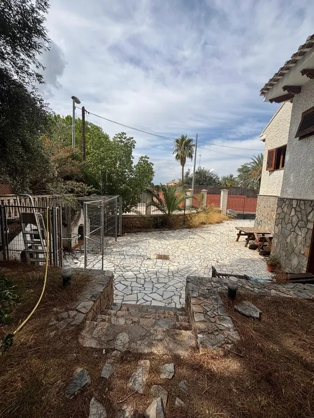 Chalet exclusivo con piscina cubierta de cristal y más de 300 m2 en urbanización Los Teatinos — 15