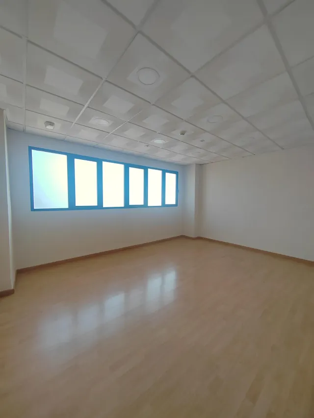 Amplio Local Comercial Reformado en Gran Eje de Jaén - Ideal para Tu Negocio — 20