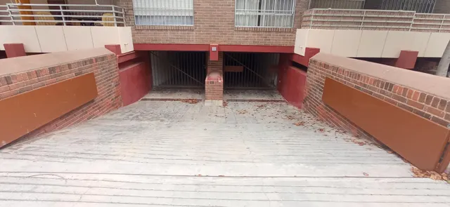 Garaje en venta - 200 m del mar - foto 2