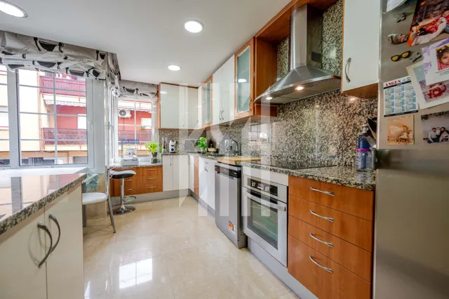 Piso con terraza privada y garaje en taialà — 13