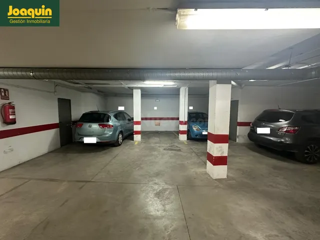 EN VENTA COCHERA PARA COCHE PEQUEÑO + TRASTERO A UN PASO DEL