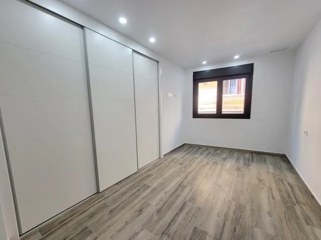 Apartamento 3 habitaciones 148m² en venta - Paseo maritimo — 27