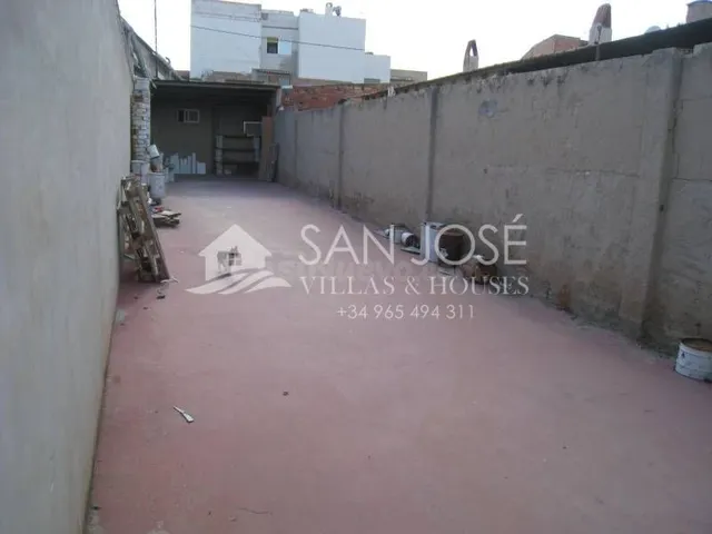 VENTA DE NAVE INDUSTRIAL EN ASPE, ALICANTE - foto 2