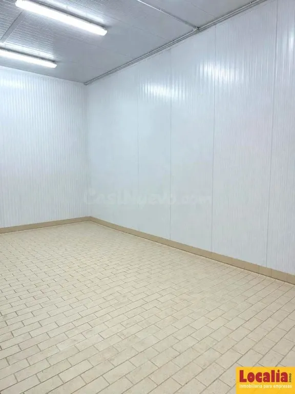 Nave Industrial en venta en Cartes de 1328 m2 — 14