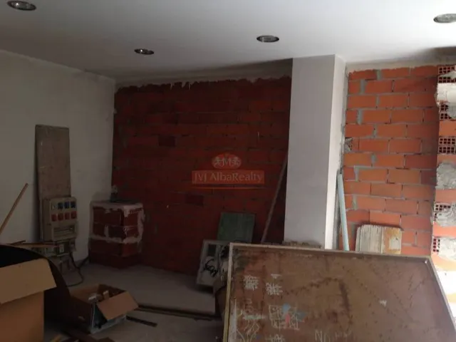SE ALQUILA LOCAL COMERCIAL ZONA BARRIO PILAR — 8