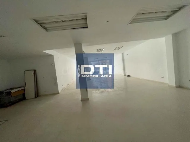 Local en venta en avda. primero de mayo, 142, Coria Del Rio, - foto 3