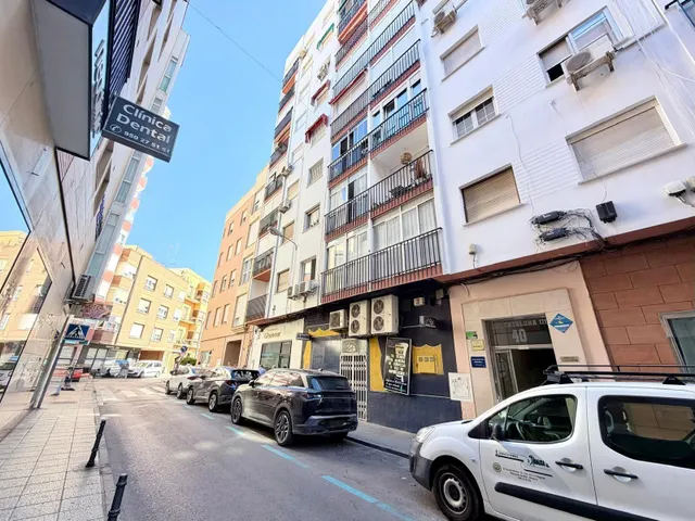 Céntrico piso en Almería — 25