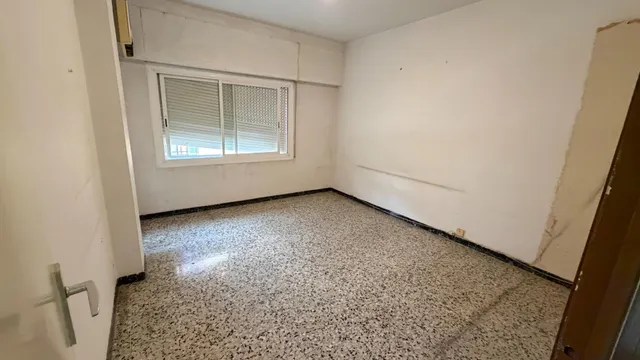 PISO EN LES CORTS — 6