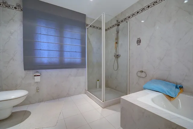 Chalet 5 habitaciones 698m² en venta - Costa Del Sol — 24