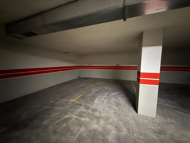 VENTA DE  PLAZAS DE GARAJES ZONA CENTRO PONFERRADA — 2