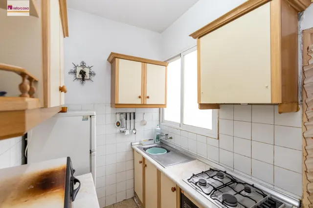 Piso para reformar junto a Plaza Einstein – 3 dormitorios y vistas despejadas — 16