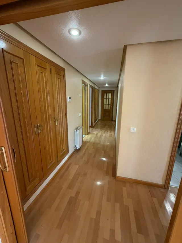 Magnifico piso en juan carlos i — 25