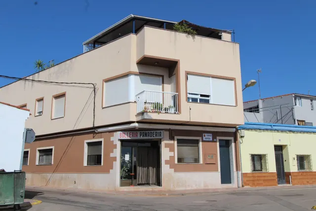 REF. 072 - ALQUILER CASA PLANTA BAJA EN RIBERA DE CABANES — 50