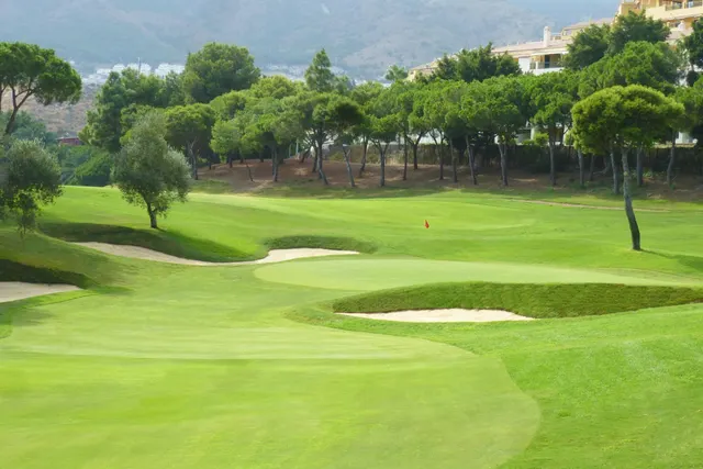 PISO A ESTRENAR, con 2 Dorm. y Amplia Terraza, en Golf Torrequebrada, espectaculares VISTAS AL MAR y al GOLF!! — 12