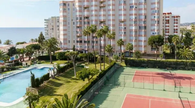 ¡Tu rincón junto al Mediterráneo te espera en Torrox Costa! — 16