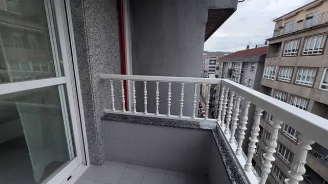 MARAVILLOSO PISO DE ALQUILER POR TEMPORADA EN PLENO CENTRO DE OURENSE – ZONA VALLE-INCLÁN — 43