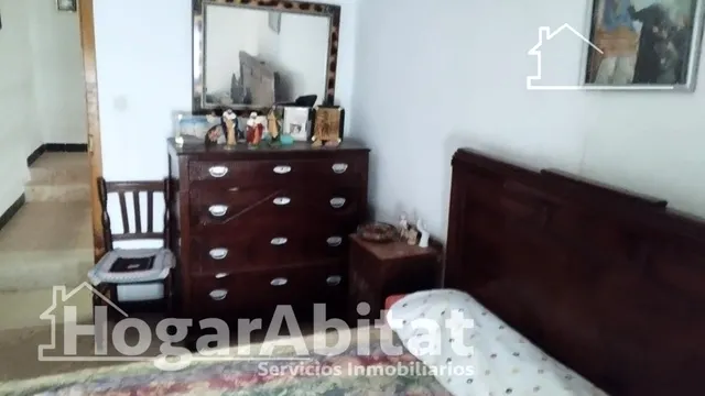 ¡GRAN OPORTUNIDAD! ECONÓMICA Y AMPLIA CASA CON GARAJE — 23