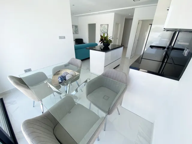 CHALET DE DISEÑO INDEPENDIENTE — 6